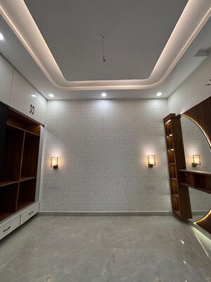 Room in 4 BHK Independent House at Sector 124 – for Sale