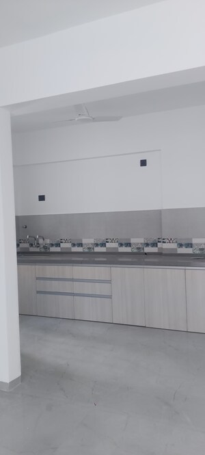 Furnished Amenities in 2.5 BHK Apartment at Unique Youtopia, Kharadi – for Rent