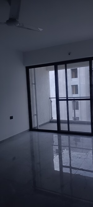 Room in 2.5 BHK Apartment at Unique Youtopia, Kharadi – for Rent