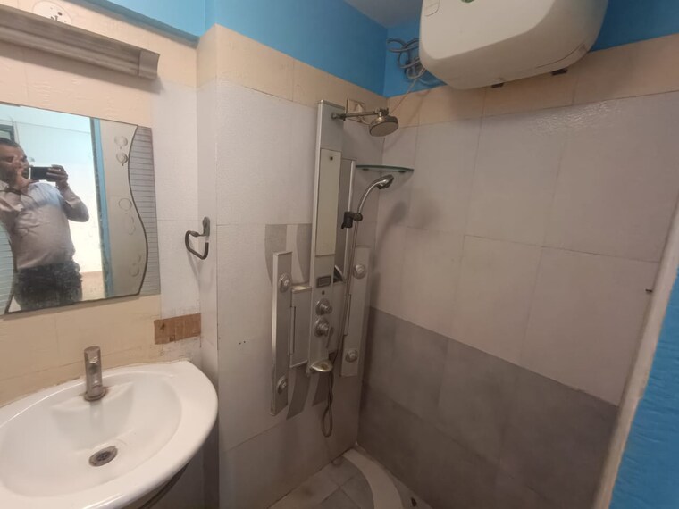 Bathroom, anmol-tower 3 Bedroom 1300 Sq.Ft. Apartment In Goregaon West Mumbai 9318607