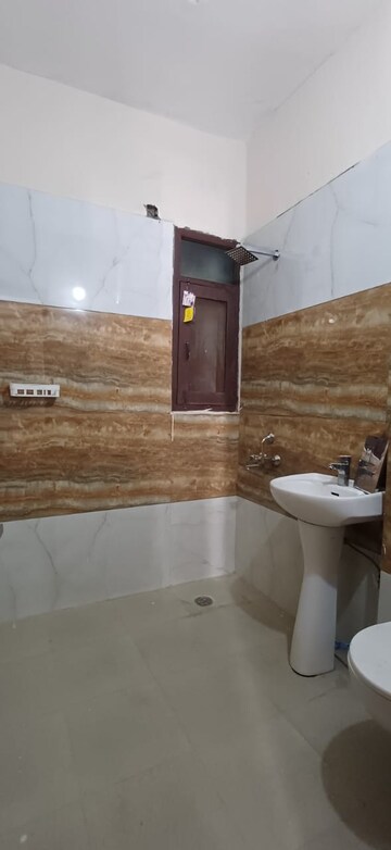Attached Bathroom in 1 BHK Apartment at Vip Road – for Rent