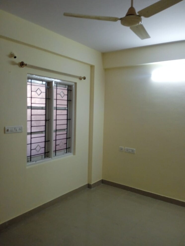 Room, btm layout 6 Bedroom 1200 Sq.Ft. Independent House In Btm Layout Bangalore 9318615