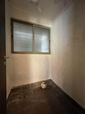 Kitchen in 2.5 BHK Apartment at Lodha Splendora Platino, Ghodbunder Road – for Sale