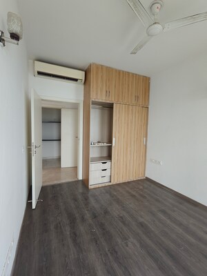 Room in 3 BHK Apartment at Ireo The Corridors, Sector 67a – for Rent