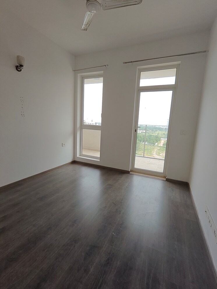 Room, ireo-the-corridors 3 Bedroom 1852 Sq.Ft. Apartment In Sector 67a Gurgaon 9318641