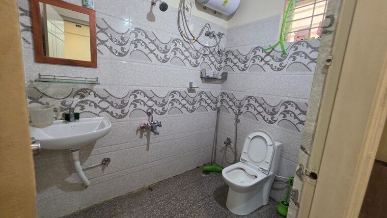 Bathroom, jayani-paradise 2 Bedroom 1205 Sq.Ft. Apartment In Mahadevpura Bangalore 9318654