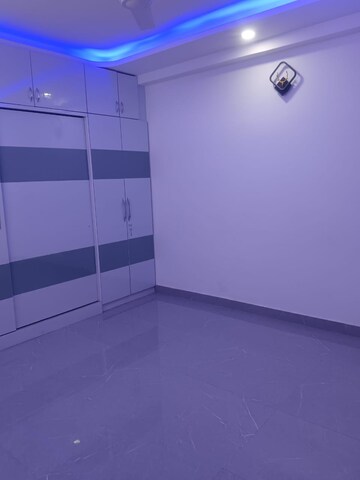 Room in 4 BHK Builder Floor at Panchsheel Vihar – for Sale