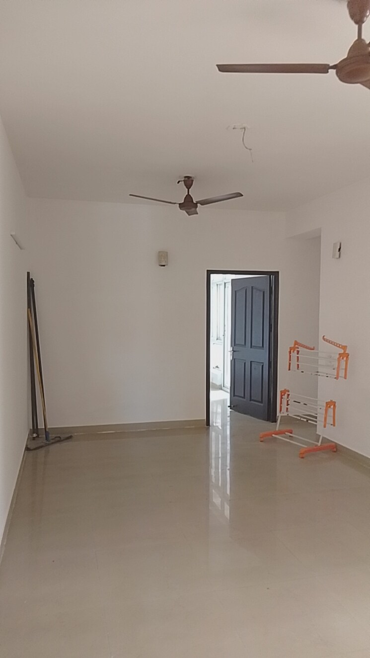 Room, divine-meadows 3 Bedroom 1758 Sq.Ft. Apartment In Sector 108 Noida 9318679