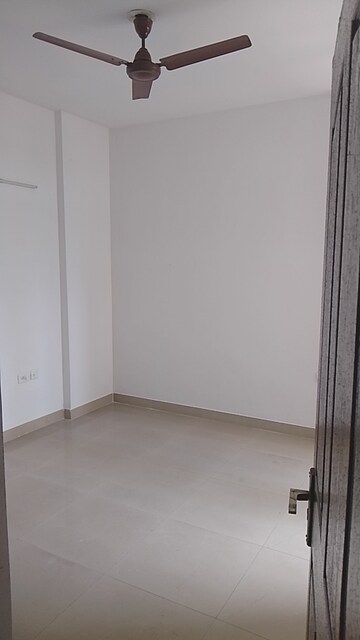 Room in 3 BHK Apartment at Divine Meadows, Sector 108 – for Rent