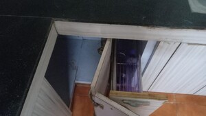 Furnished Amenities in 2 BHK Apartment at Rohini Apartment, Gomti Nagar – for Rent