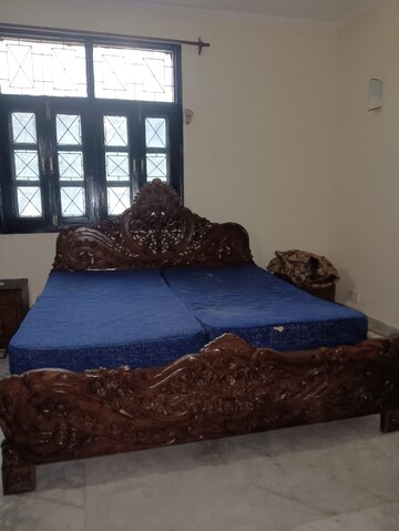 Bedroom in 4 BHK Apartment at Bancourt Apartment, Sector 43 – for Rent