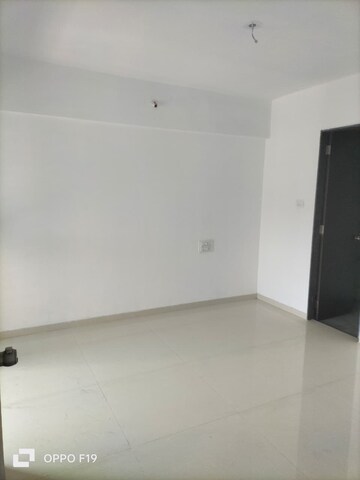 Room in 2 BHK Apartment at Shubh Meriton Towers, Ambegaon Budruk – for Rent