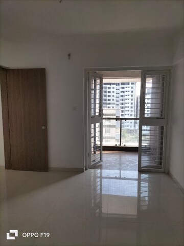 Room in 2 BHK Apartment at Shubh Meriton Towers, Ambegaon Budruk – for Rent