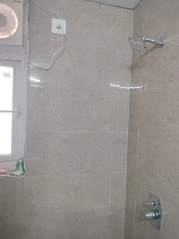 Room in 2 BHK Apartment at Tata Eureka Park, Sector 150 – for Rent