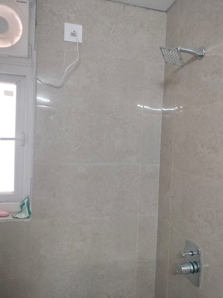 Room, tata-eureka-park 2 Bedroom 1100 Sq.Ft. Apartment In Sector 150 Noida 9318754