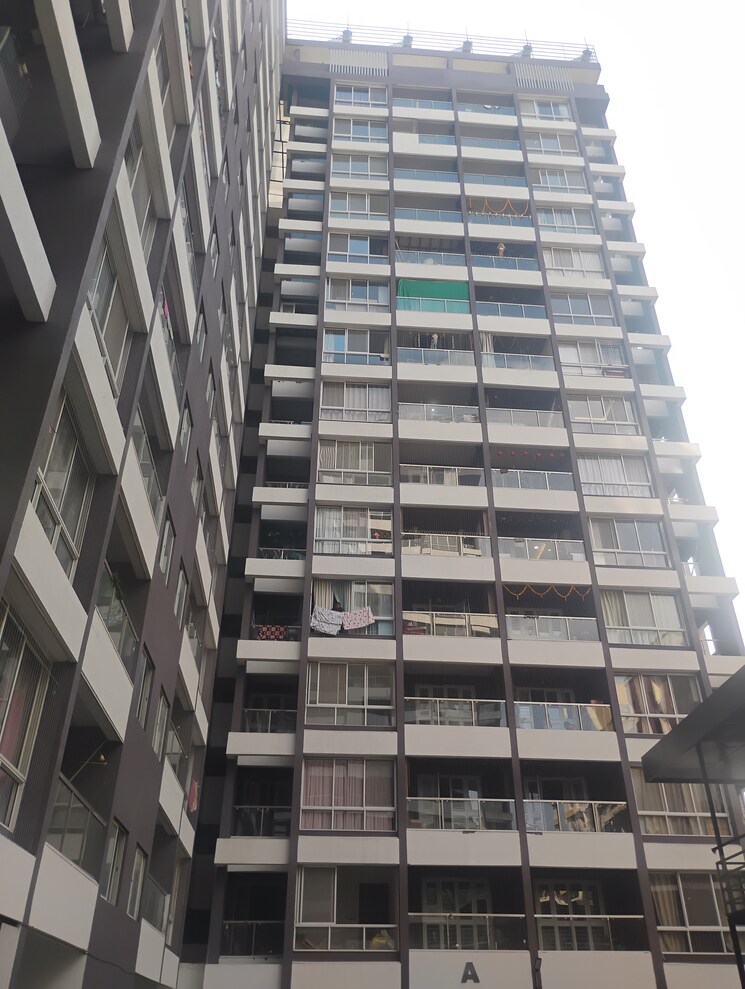 Exterior View, shubh-meriton-towers 2 Bedroom 720 Sq.Ft. Apartment In Ambegaon Budruk Pune 9318759