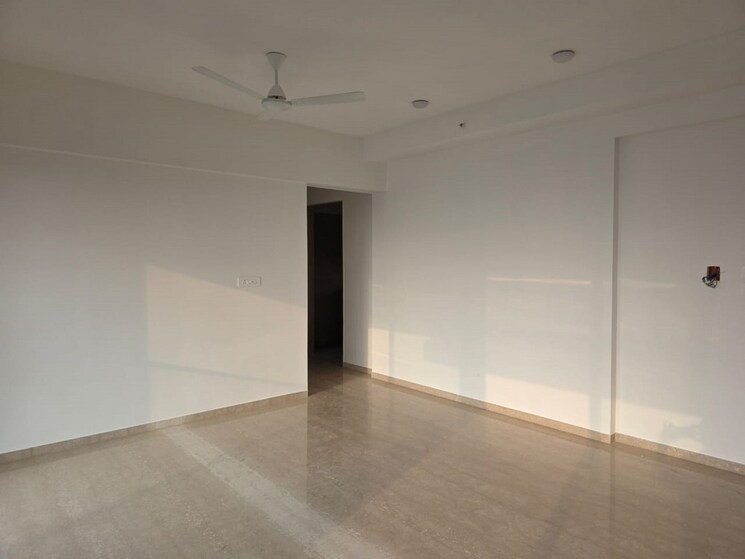 Room, bandra west 3 Bedroom 1200 Sq.Ft. Apartment In Bandra West Mumbai 9318757
