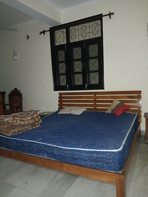 Bedroom in 4 BHK Apartment at Bancourt Apartment, Sector 43 – for Rent