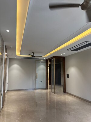 Master Bedroom in 3 BHK Builder Floor at Greater Kailash ii – for Rent