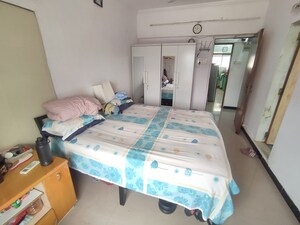 Bedroom in 4 BHK Apartment at Khar West – for Rent