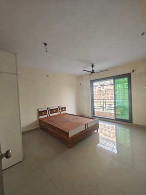 Living Room in 3.5 BHK Apartment at Rukmini Chaya Apartment, Seawoods – for Rent