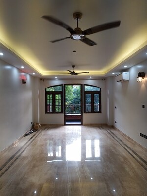 3 BHK Builder Floor For Rent in Chittaranjan Park