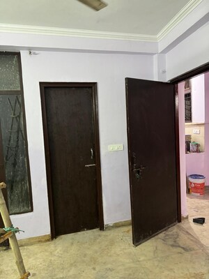 Building Lobby in 1 BHK Builder Floor at Neb Sarai – for Sale