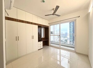 Room in 3 BHK Apartment at Prestige Beverly Hills, Kokapet – for Rent