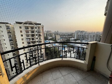 Living Room in 3 BHK Apartment at Ansal Sushant Lok I, Sector 43 – for Rent
