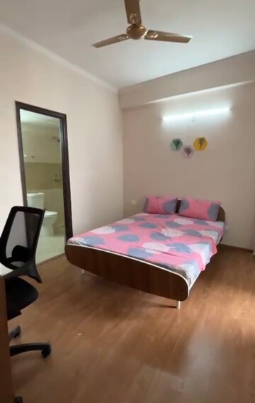 Bedroom in 1 RK Apartment at Amrapali Golf Homes, Sector 4 Greater Noida – for Rent