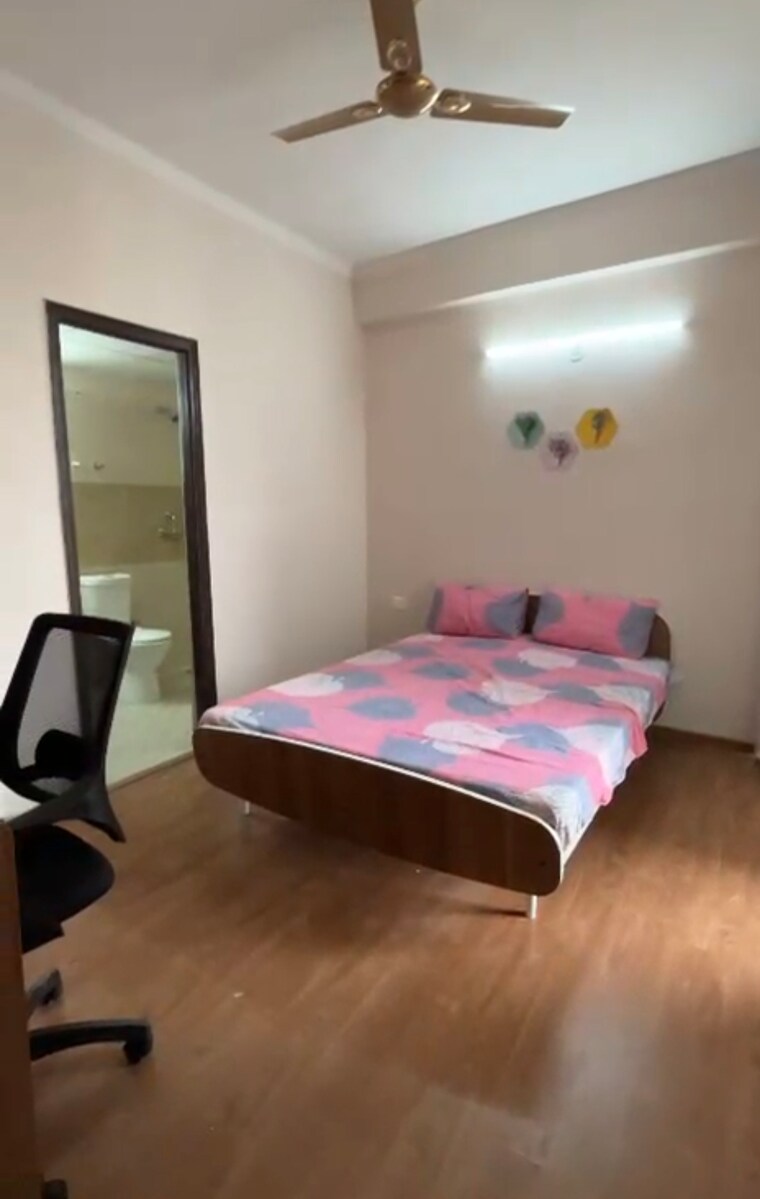 Bedroom, amrapali-golf-homes 1 RK 1595 Sq.Ft. Apartment In Sector 4 Greater Noida Greater Noida 9318938