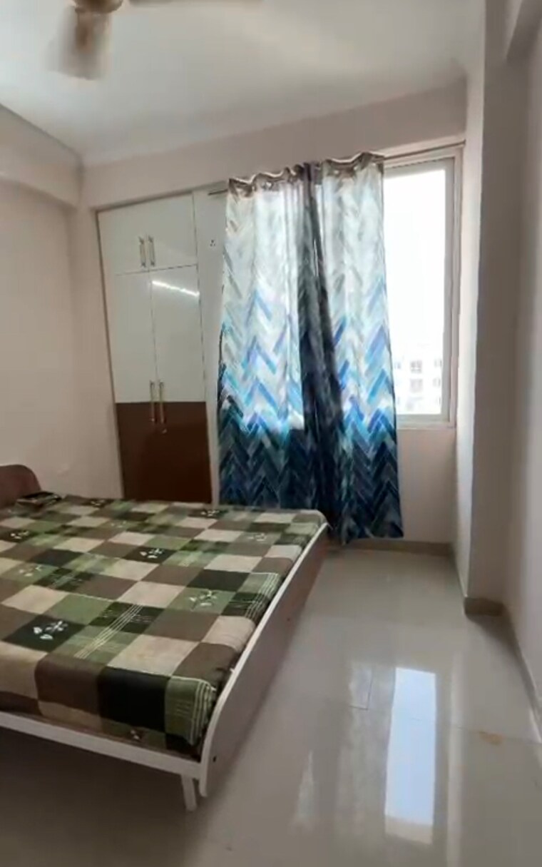 Bedroom, amrapali-golf-homes 1 RK 1595 Sq.Ft. Apartment In Sector 4 Greater Noida Greater Noida 9318938