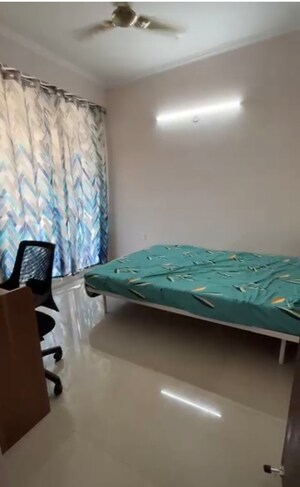 Bedroom in 1 RK Apartment at Amrapali Golf Homes, Sector 4 Greater Noida – for Rent