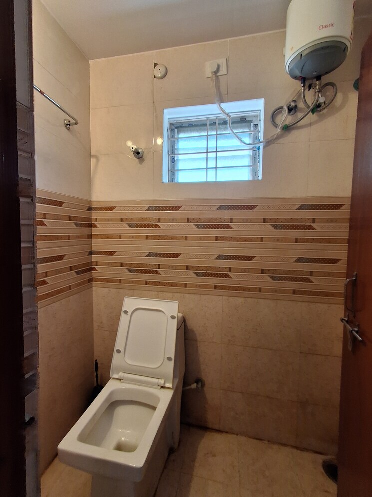 Bathroom, kondapur 2 Bedroom 1000 Sq.Ft. Apartment In Kondapur Hyderabad 9318955