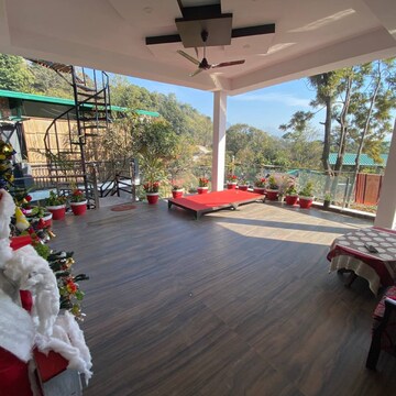 Swimming Pool in 3.5 BHK Penthouse at Pacific Golf Estate, Kulhan – for Rent