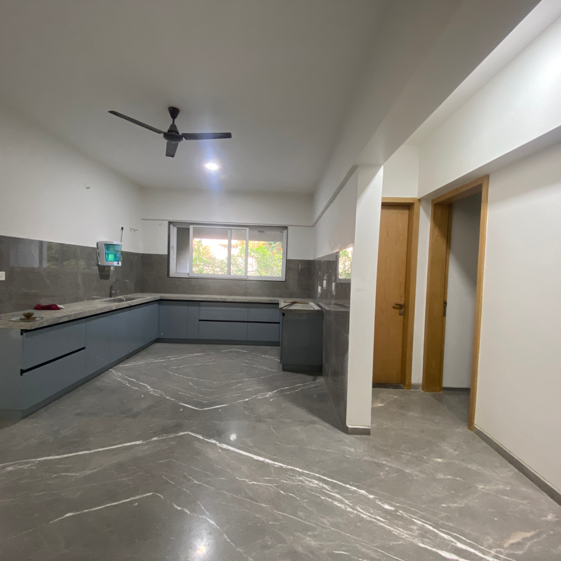 5 BHK + Servant Room Apartment For Rent in Aundh Bungalow Society