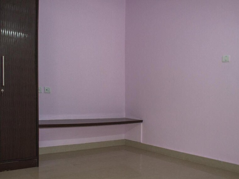 Room, rt nagar 2 Bedroom 890 Sq.Ft. Independent House In Rt Nagar Bangalore 9318951