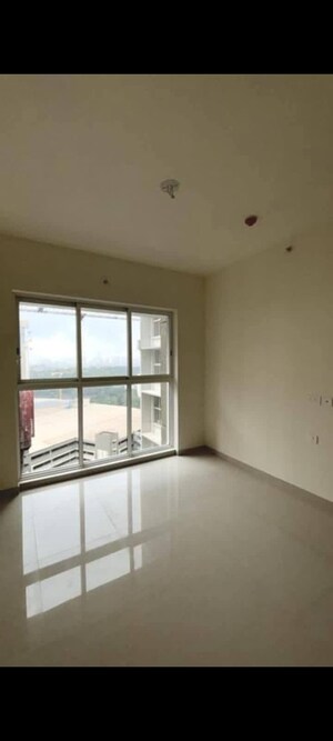 Bedroom in 1 BHK Apartment at Lodha Amara, Kolshet Road – for Rent