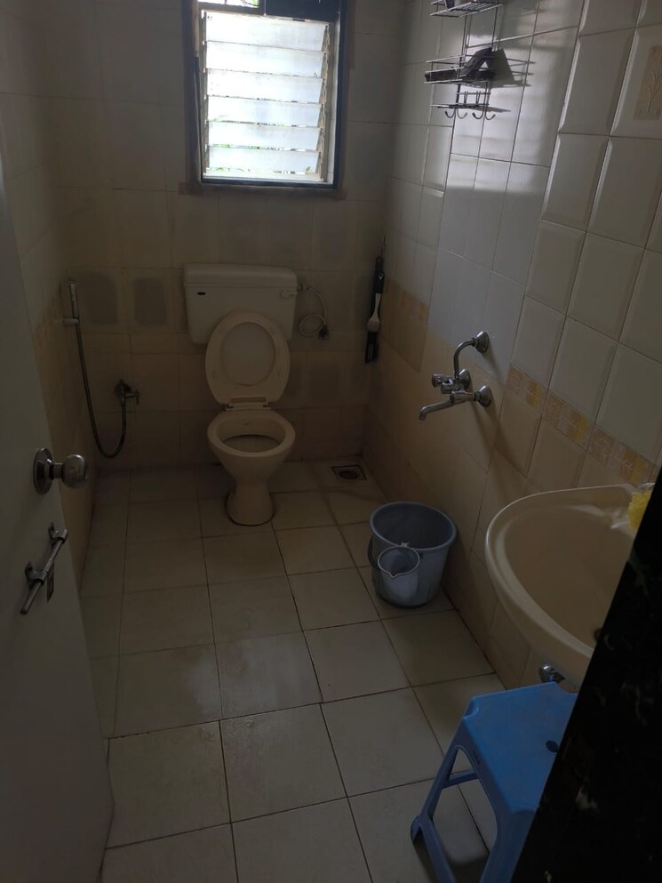 Bathroom, pride-purple-five-gardens 4 Bedroom 4000 Sq.Ft. Villa In Rahatani Pune 9318974