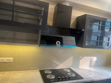 Furnished Amenities in 3 BHK Builder Floor at Sarvodaya Enclave – for Rent