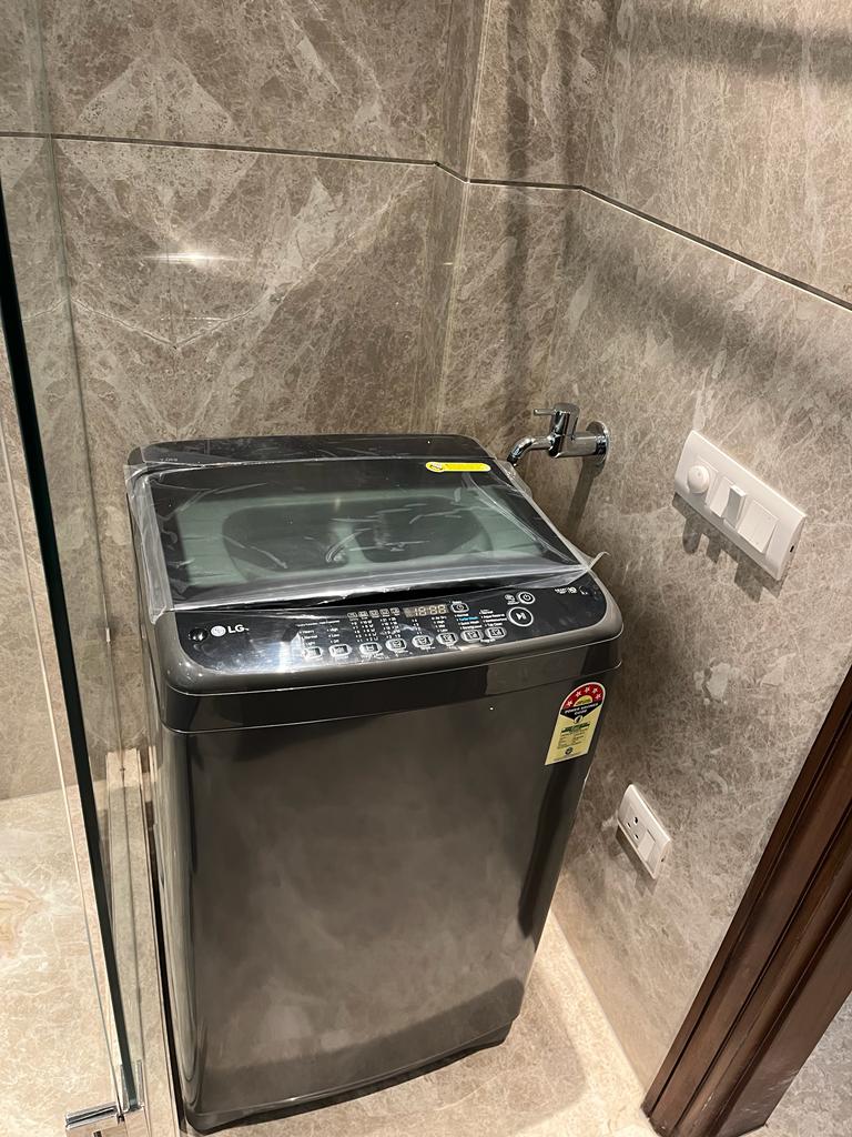 3 BHK + Servant Room Builder Floor For Rent in Sarvodaya Enclave 