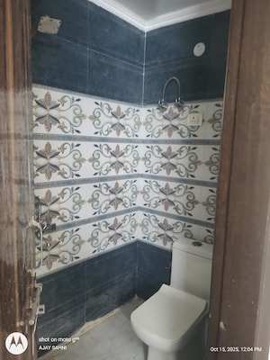 Furnished Amenities in 2 BHK Builder Floor at Mehrauli – for Sale