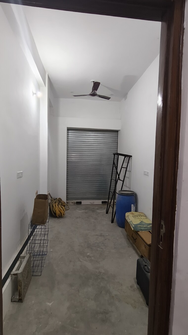 Exterior View, chitaipur Commercial Shop 110 Sq.Ft. In Chitaipur Varanasi 9318994