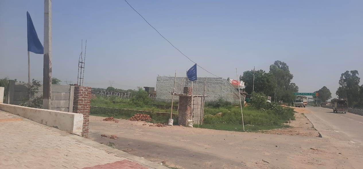 Plot For Sale in Jewar
