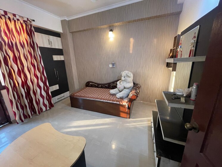 Master Bedroom, hazratganj 3 Bedroom 1249 Sq.Ft. Apartment In Hazratganj Lucknow 9319032
