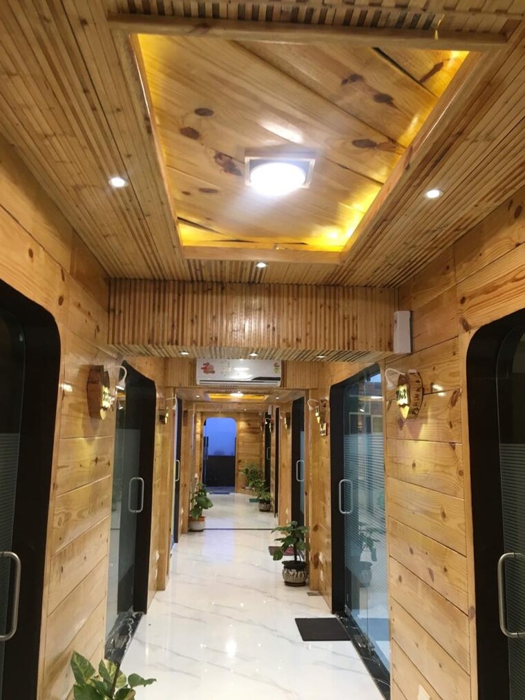 undefined, old padra road Commercial Office Space 400 Sq.Ft. In Old Padra Road Vadodara 9319108