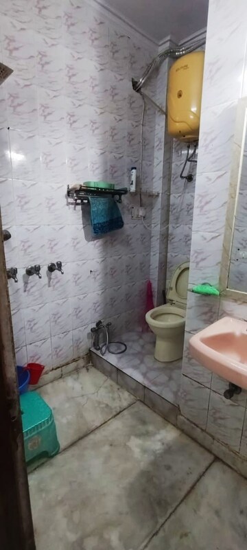 Bathroom in 2 BHK Builder Floor at Lajpat Nagar – for Rent