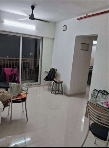 Master Bedroom in 2 BHK Apartment at Metropolis Aquaris Phase 2, Kasarvadavali – for Rent