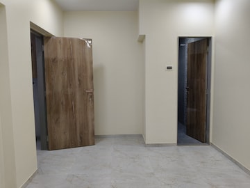 Room in 1 BHK Apartment at Lokhandwala Infrastructure Spring Leaf, Kandivali East – for Rent
