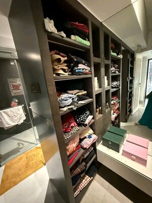 Furnished Amenities in 3 BHK Apartment at Rustomjee Elita, Andheri West – for Sale